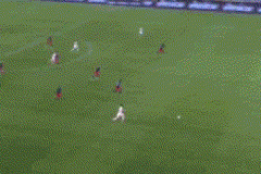 3-0，23岁意大利新星无敌单刀兜射，66岁萨里率意甲劲旅终结2连败