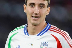 巴塞罗那转会动态：加泰罗尼亚豪门今夏或将与曼城争夺意甲球星