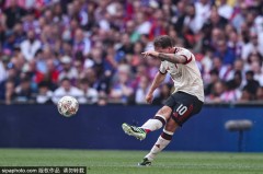 利物浦收到迟来报价：欧冠名单落选后的转会风波！