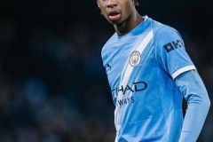 10-1！曼城轮换阵容血洗英甲队，瓜迪奥拉的赌博式调整背后藏了什么？