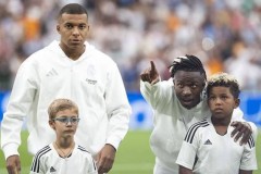 皇马面临抉择：姆巴佩与维尼修斯二选一，弗洛伦蒂诺与技术团队矛盾激化！