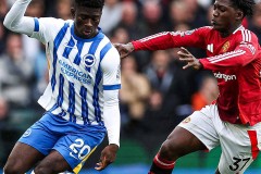 曼联或迎来哈维新帅，瞄准顶级中场和德甲门将