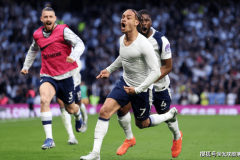 2-2遭绝平！热刺连续15轮不胜，快要降级了，曼联送切尔西4连败