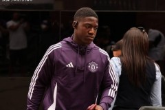 一日英超动向：曼联门将婉拒其他邀约，多纳鲁马正式被蓝月注册