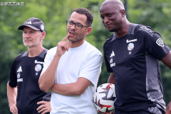 只会打气鼓励没有价值，罗塞尼尔在切尔西的起步“不被认可”