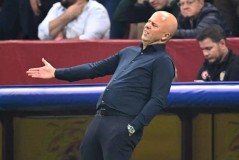 利物浦欧冠0-1客负加拉塔萨雷，斯洛特乱点鸳鸯谱坑惨两将，各项赛事遭遇两连败