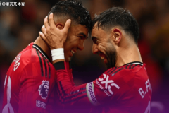 蓝军1-2不敌曼联：马雷斯卡混乱状态令人忧，B费再次当选MVP