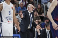 詹姆斯最后机会说服巴萨