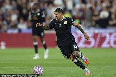 恩佐社媒晒怒吼照庆祝大胜巴萨：美妙的欧冠之夜，享受胜利吧！