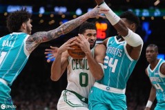 布朗35分塔图姆23分 凯尔特人击败黄蜂4连胜