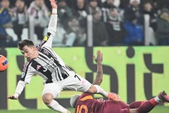 2-1！意甲争四格局大乱，尤文狂揽3连胜，与欧冠区只差1分