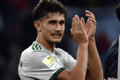 左右开弓！米兰体育解说比朔夫20岁成德甲禁区外进球首人