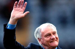 多赢一轮进欧冠！曼联弃将双双进球，穆里尼奥澄清欧冠的理念