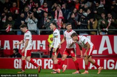 西甲积分榜：皇马止连败暂升第二，落后巴萨4分的背后故事与战术解析