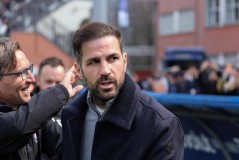 38岁法布雷加斯率科莫湖5-0大胜比萨，豪取意甲五连胜稳固欧战席位