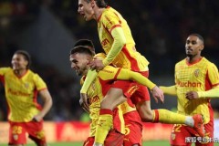 法甲第21轮赛况：朗斯逆转重登王座，里昂连胜狂飙进三甲！