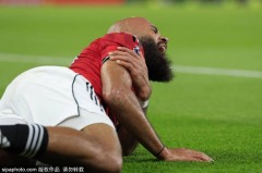 时隔近10个月复出！利桑德罗替补登场引发曼联球迷热议