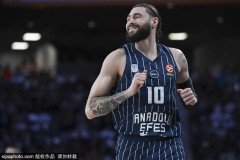 卡马文加赛季末状态低迷，连失三场成皇马折戟关键