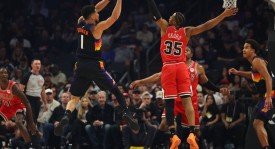 塞克斯顿30分布克27分 公牛险胜太阳