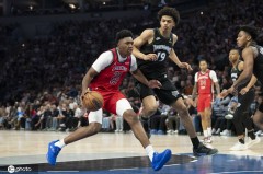 费尔斯36+10香农26分 鹈鹕不敌森林狼