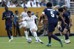 大巴黎又碰钉子！皇马实力派悍将选择留队，真爱啊