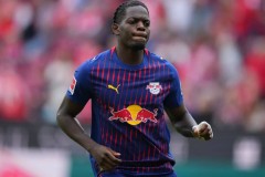 利物浦领衔！英超3强哄抢德甲中卫解约金高达9000万