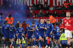 0-1爆冷！2-2绝平！疯狂一夜，曼联倒下，萨索洛险平，吉达联合爆冷