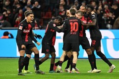 德甲榜首级对决：勒沃库森主场锁榜首，霍芬海姆客场掀翻 “药厂”？