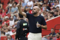 塞尔塔主帅回应勒沃库森传闻：我在自己想在的地方，球迷们放心