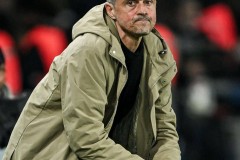 法甲爆冷！大巴黎主场1-3不敌摩纳哥，积分榜形势骤变，黑马崛起引关注