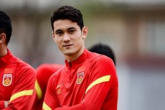 成都蓉城击败国安登顶中超！锋霸拜合拉木官宣赴德甲多特，但传言遭辟谣