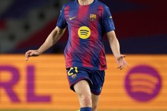 巴萨球迷涌入斯坦福桥，欧冠晋级战一触即发