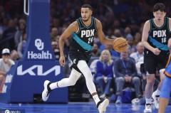 破三分荒！杨瀚森8+4+3 劝架+空接爆扣=融入球队