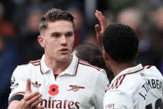 英超夺冠最大热门诞生：25分领跑，9连胜，连续7场零封