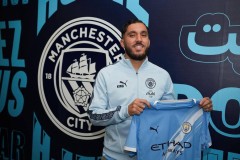 11场6次助攻领跑英超，曼城3650万签下未来德布劳内新核心