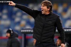 挖人上瘾了？孔蒂对曼联新星极其认可，小麦丁丁霍伦扮演说客