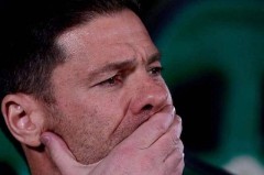 西甲三轮仅获3分，皇马困境重重：阿隆索面临执教危机，更衣室意见分歧严重