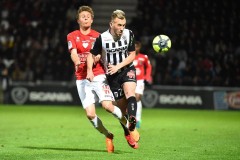 法甲欧战冲刺 VS 保级泥潭！里尔主场狂轰，昂热伤病潮下能守平吗？