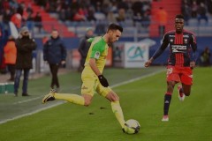 法甲保级生死斗！南特死磕里尔：主场虫能破双杀魔咒？