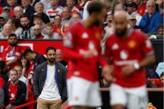 脸都打肿！滕哈格6000万苦追德容数月，一句话被彻底沉默